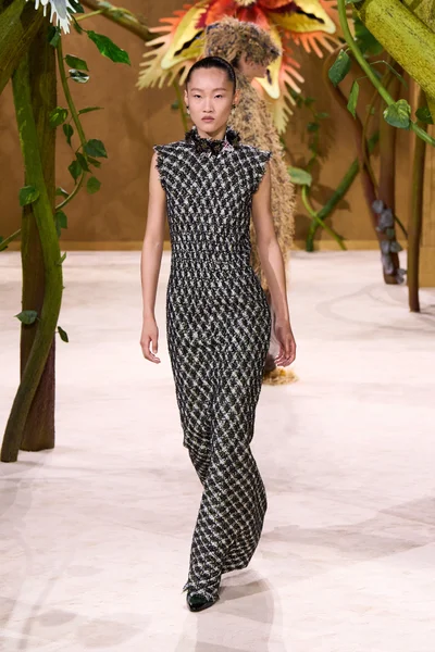 Look 20